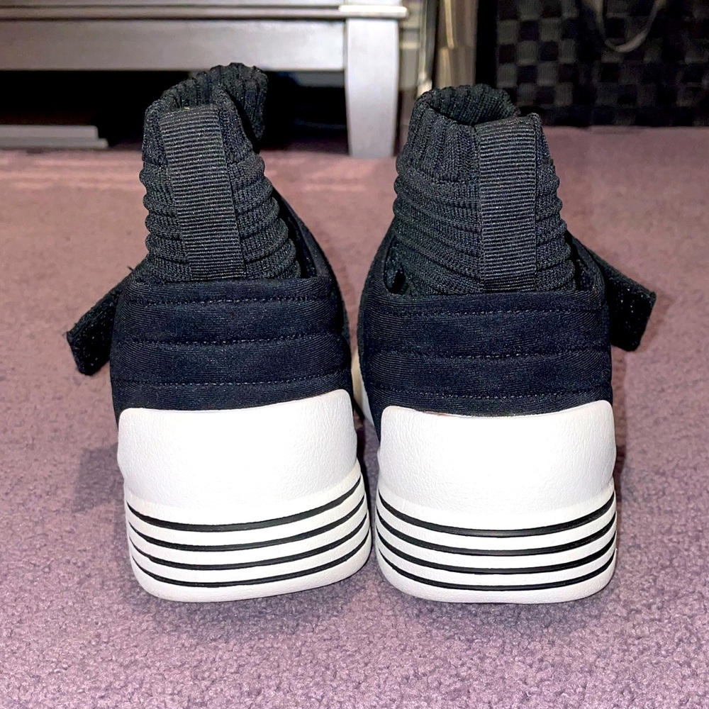 Kendall+Kylie black high top sneakers - Picture 5 of 5
